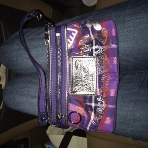 Coach poppy wristlet